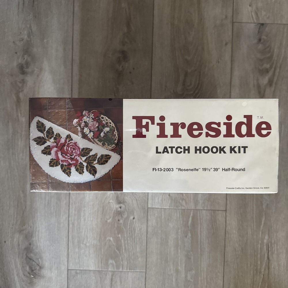 Vintage Fireside Latch Hook Rug Kit Rosenelfe FI-13-2003 Floral Sealed 19.5"x39" - Picture 4 of 4